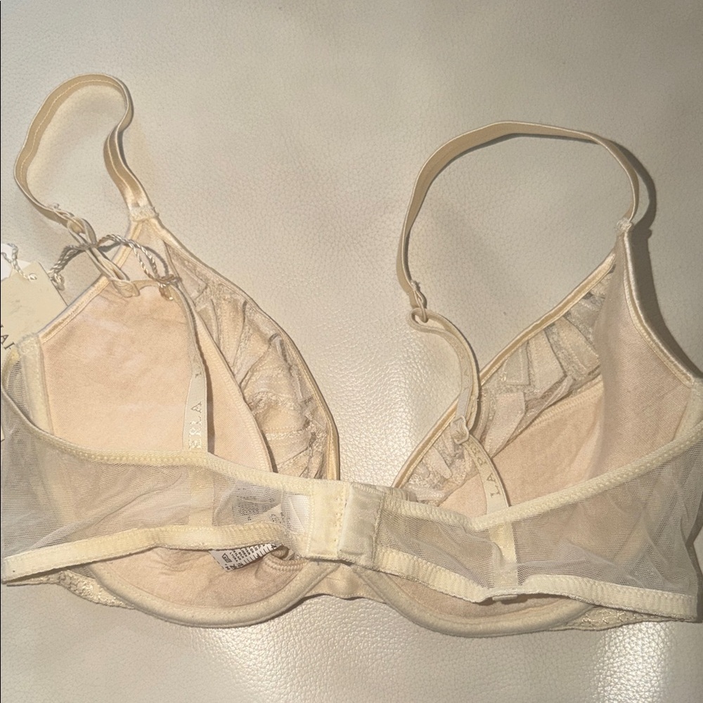 La Perla Beige Lace Bra - Picture 4 of 10
